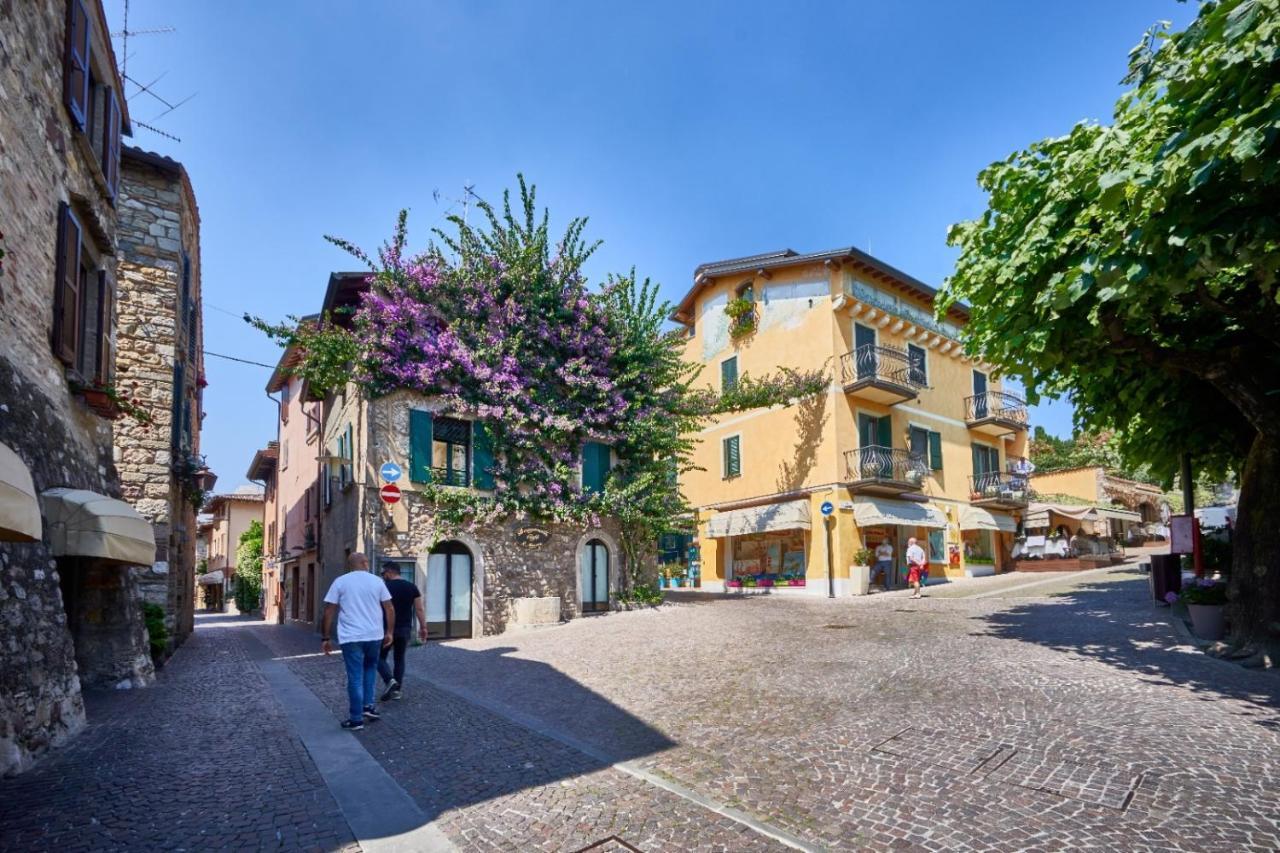 Porto Valentino 2 Lejlighed Sirmione Eksteriør billede