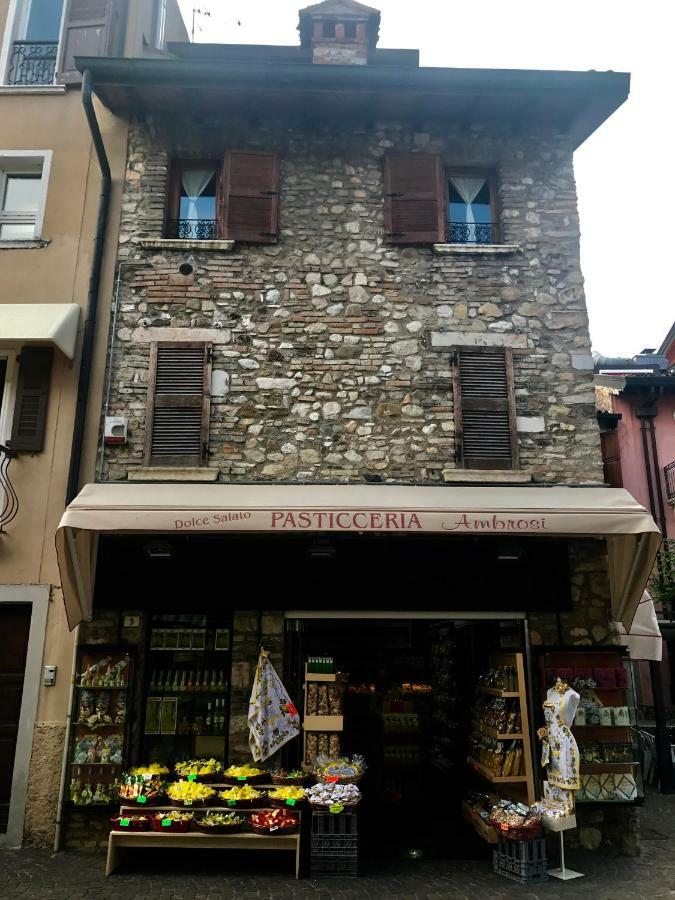 Porto Valentino 2 Lejlighed Sirmione Eksteriør billede